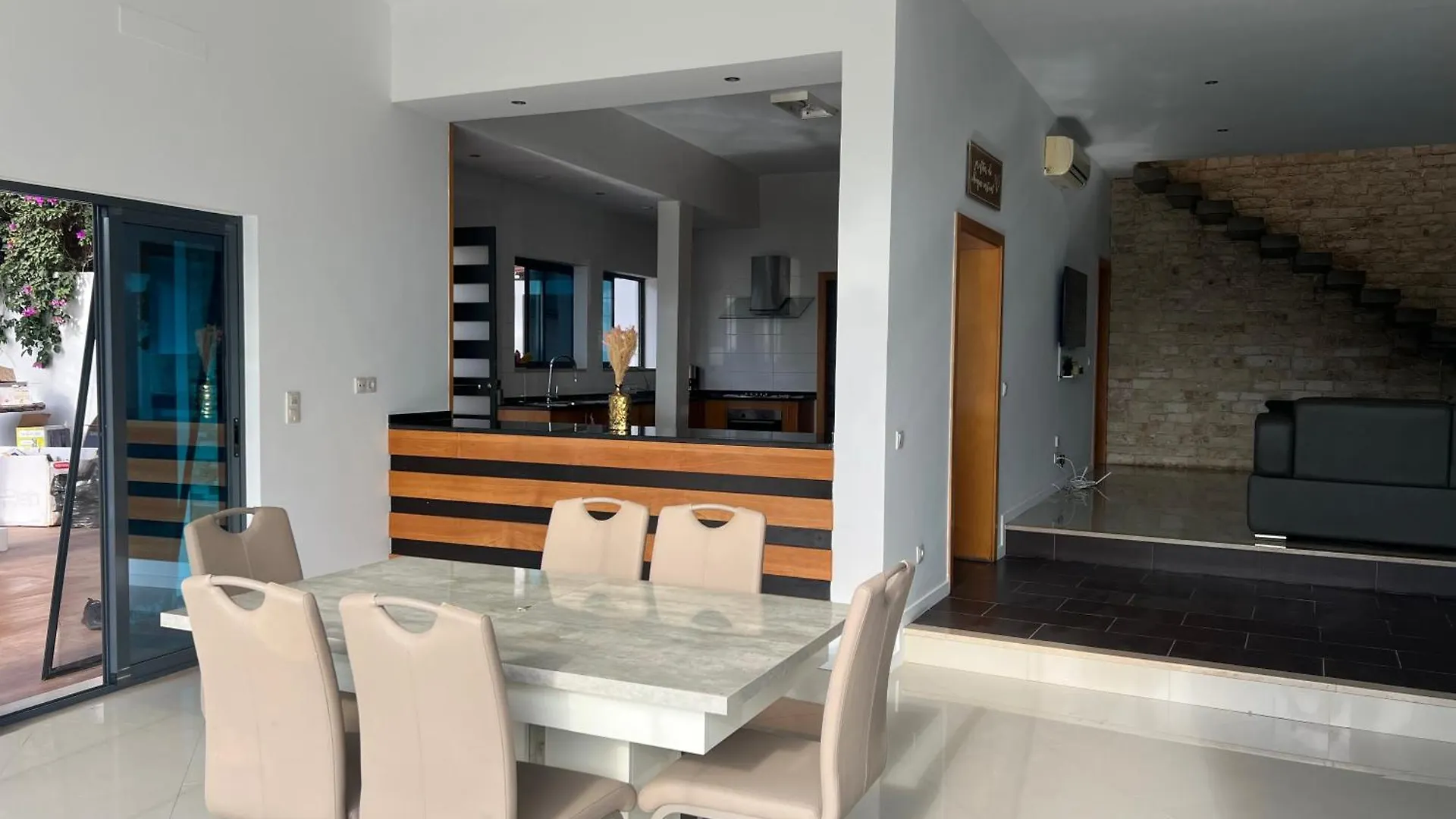 Villa Cardoso Praia 0*,  Cape Verde